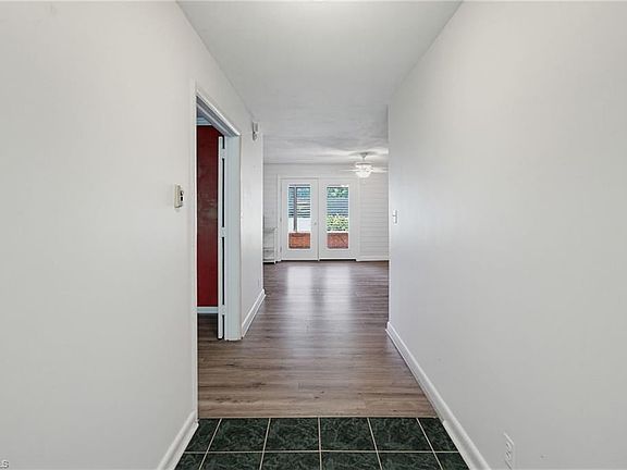 4th image of 3462 Stimpson Dr
