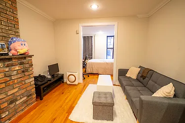 46 East 1st Street, #4C