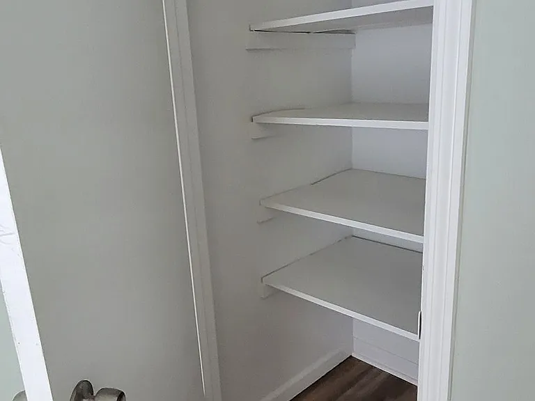 1037 Carriage Dr #C — Photo 10