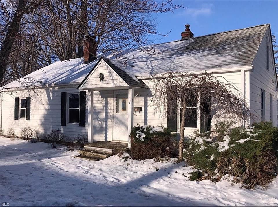 1st image of 141 Parkway Dr