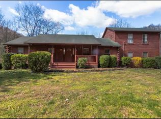 2300 Sams Creek Rd, Pegram, TN 37143