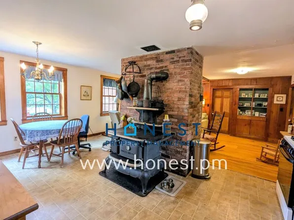 113 Albion Rd, South China, ME