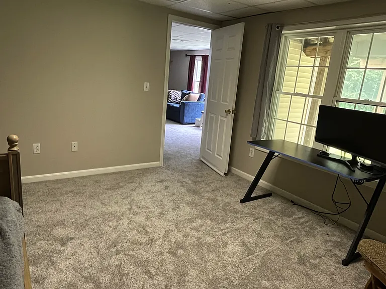 210 Kent Farm Rd #2 — Photo 40