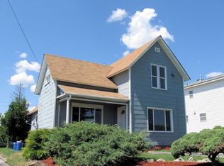 204 7th St, Davenport, WA 99122