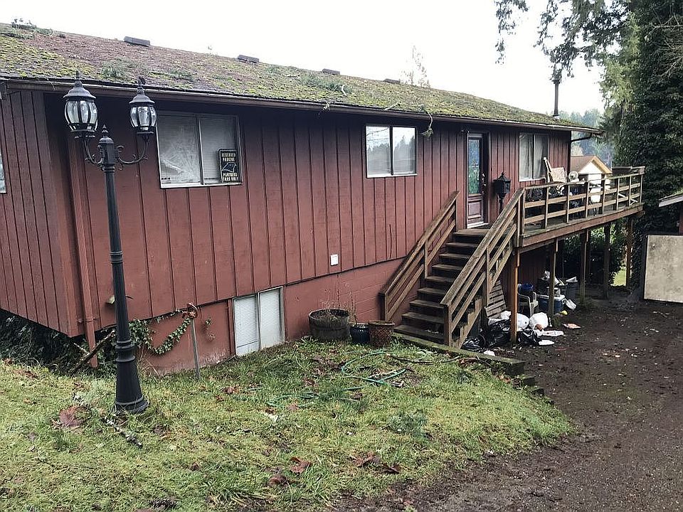 1st image of 485 Lake Louise Dr SW
