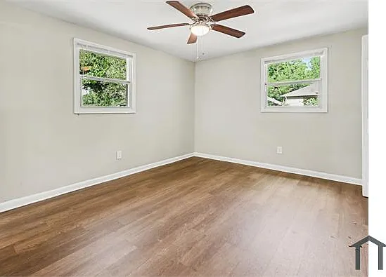 3007 E Knollwood St — Photo 16