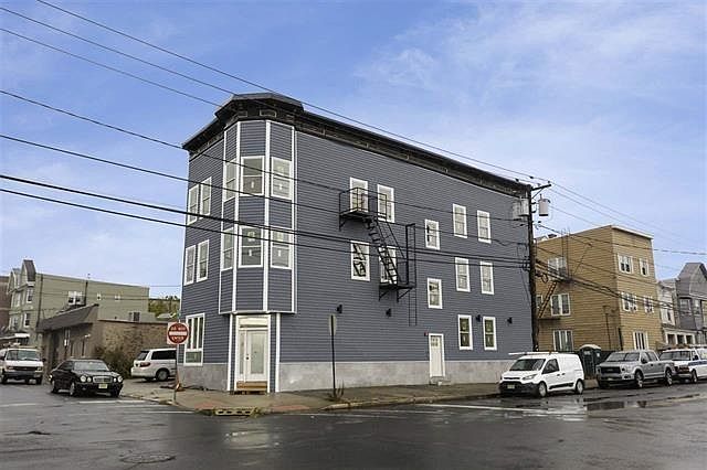 1st image of 91 E 21st St APT 3