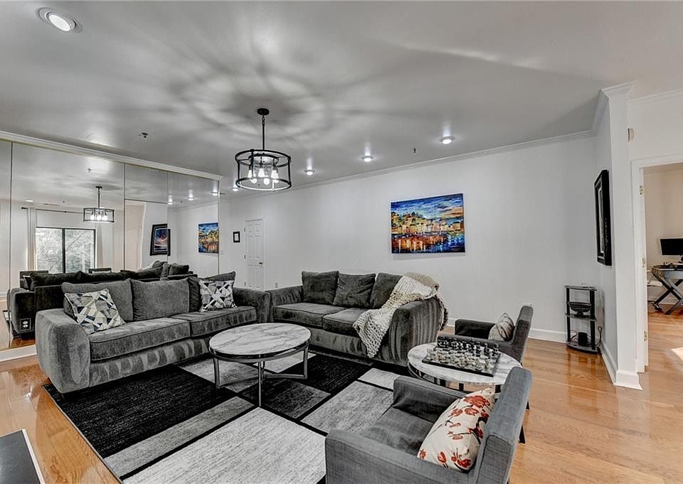 1st image of 2865 Lenox Rd NE APT 409