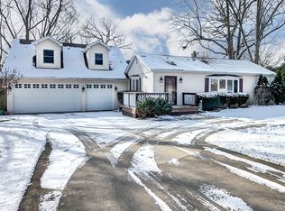 191 Pottawatomie Ln, New Lenox, IL 60451