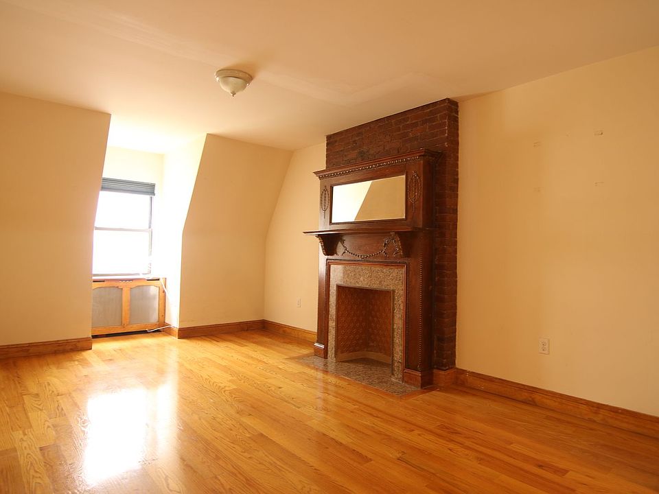 1st image of 336 W 77th St #Pha