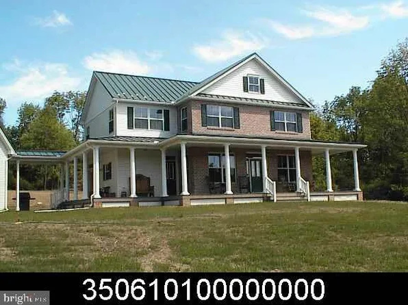 5895 Clover Rd, Harrisburg, PA 17112