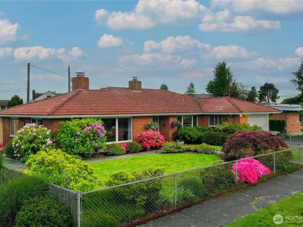 2111 49th Avenue SW, Seattle, WA 98116