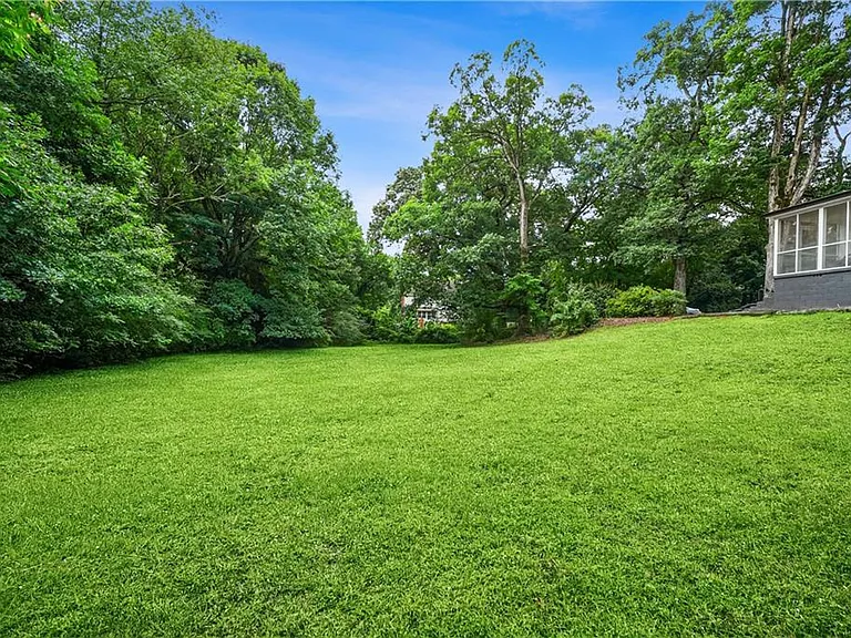 5383 Tilly Mill Rd — Photo 34