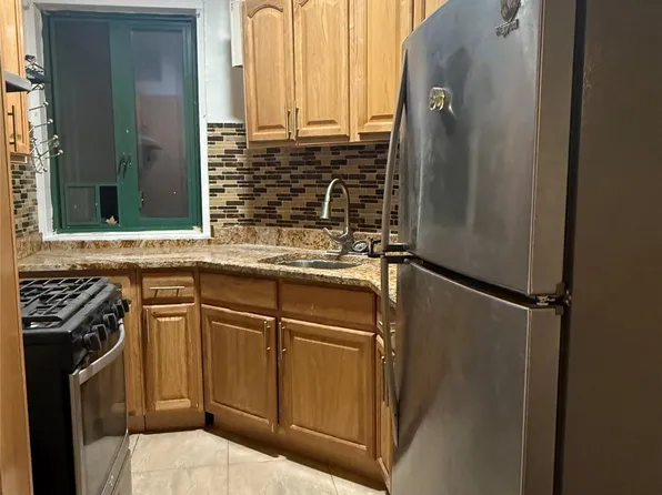 2240 E Tremont Ave APT 4B, Bronx, NY 10462