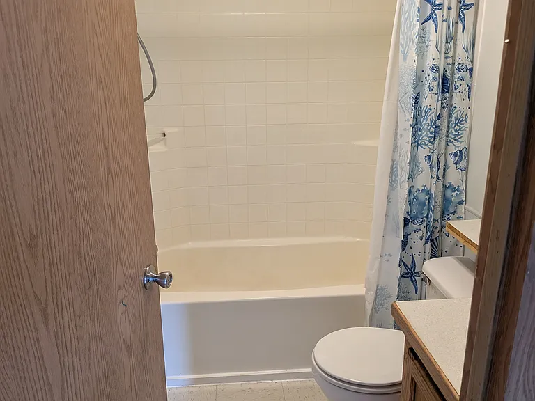 64 Rosebud Ave — Photo 9