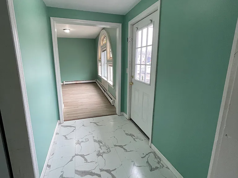 249 Warren St #8 — Photo 1