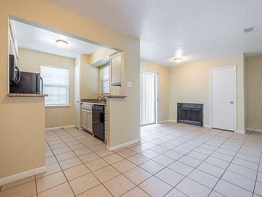 1st image of 1625 Grigsby Ave APT 205