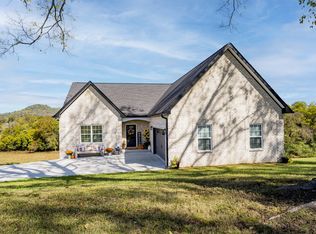18 Fox Run Ln, Carthage, TN 37030