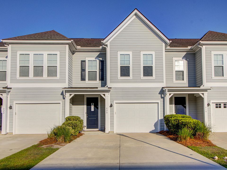 1st image of 820 Porcari St