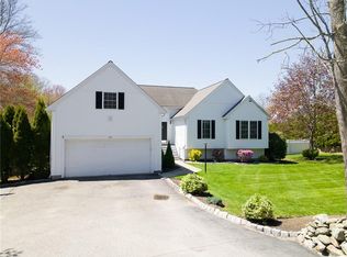 195 Angell Rd, Lincoln, RI 02865