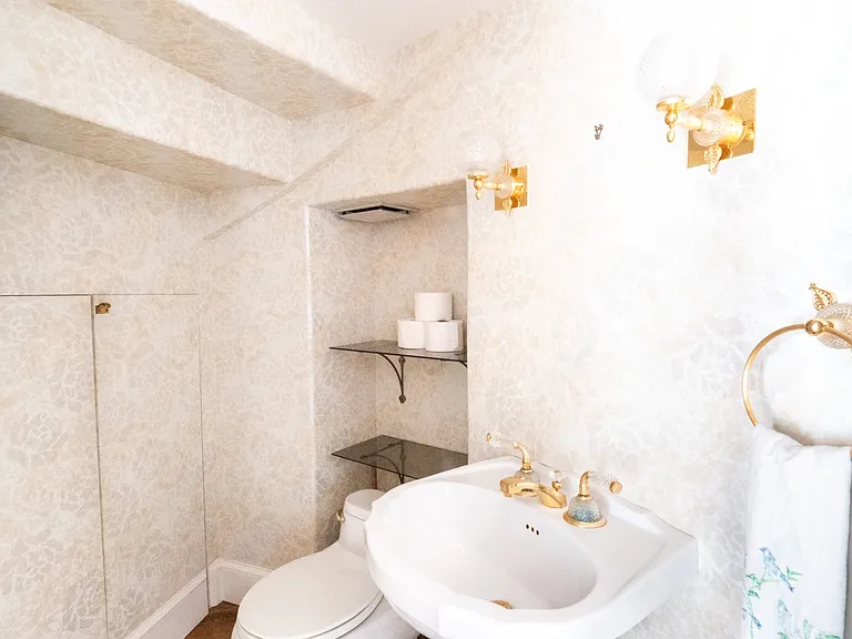 218 Commonwealth Ave #2 — Photo 10