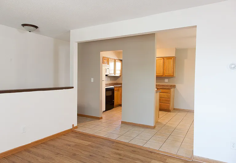 637 13th St S #27 — Photo 3