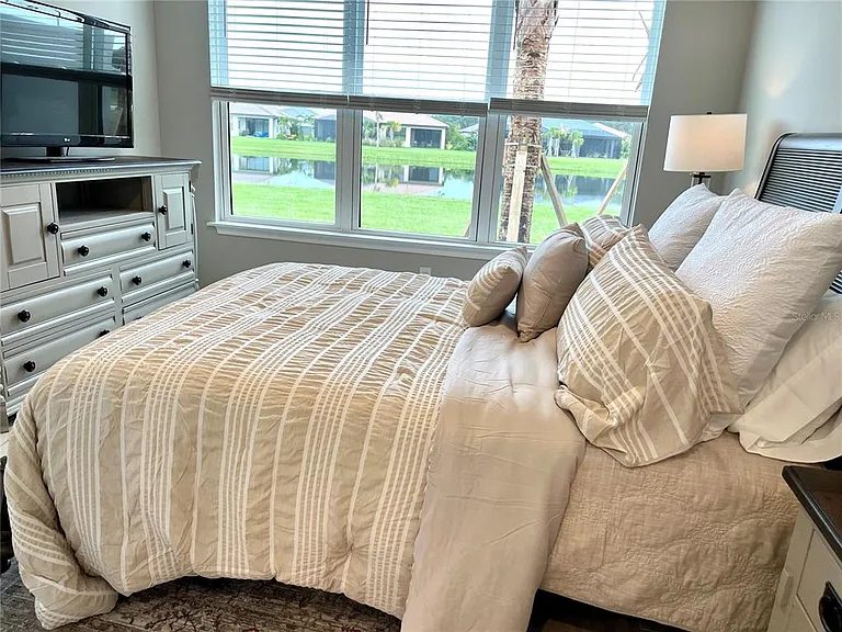 10433 Morning Mist Ln — Photo 26