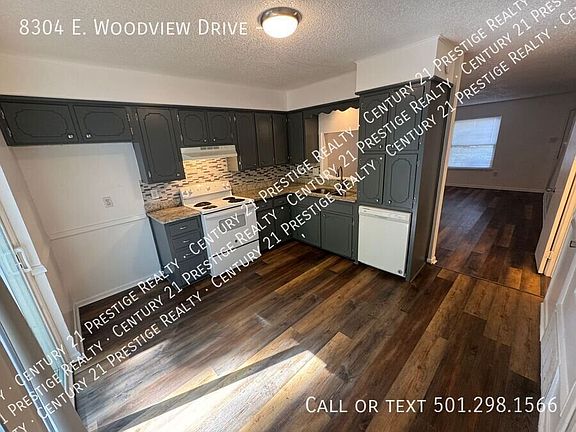 5th image of 8304 Woodview Dr E #B