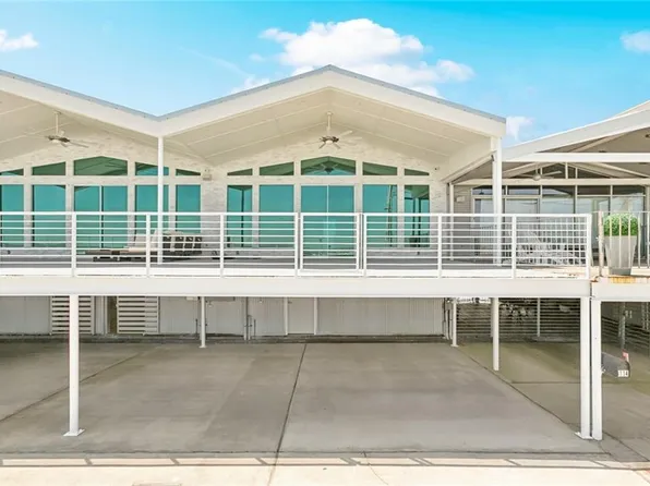 8116 Breakwater Dr, New Orleans, LA 70124