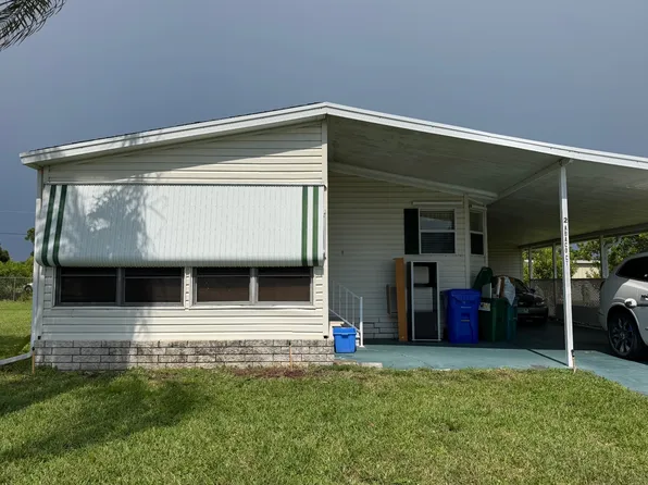 2 Abaco Ct, Sebastian, FL 32958