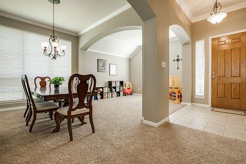 3rd image of 4900 Belladonna Dr