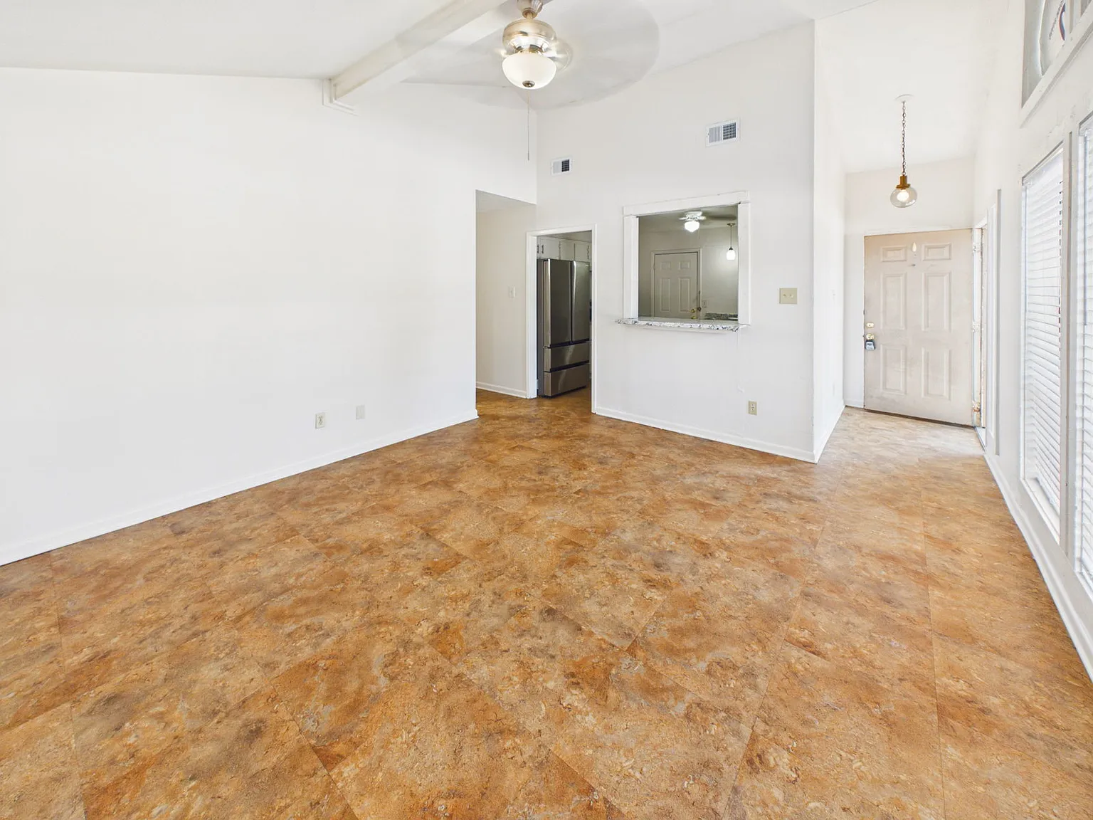 3 bed, 2.0 bath, $1,550 — Photo 4