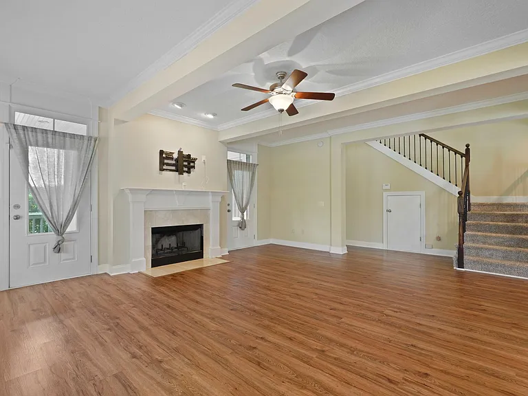 275 James Dunham Pkwy — Photo 8