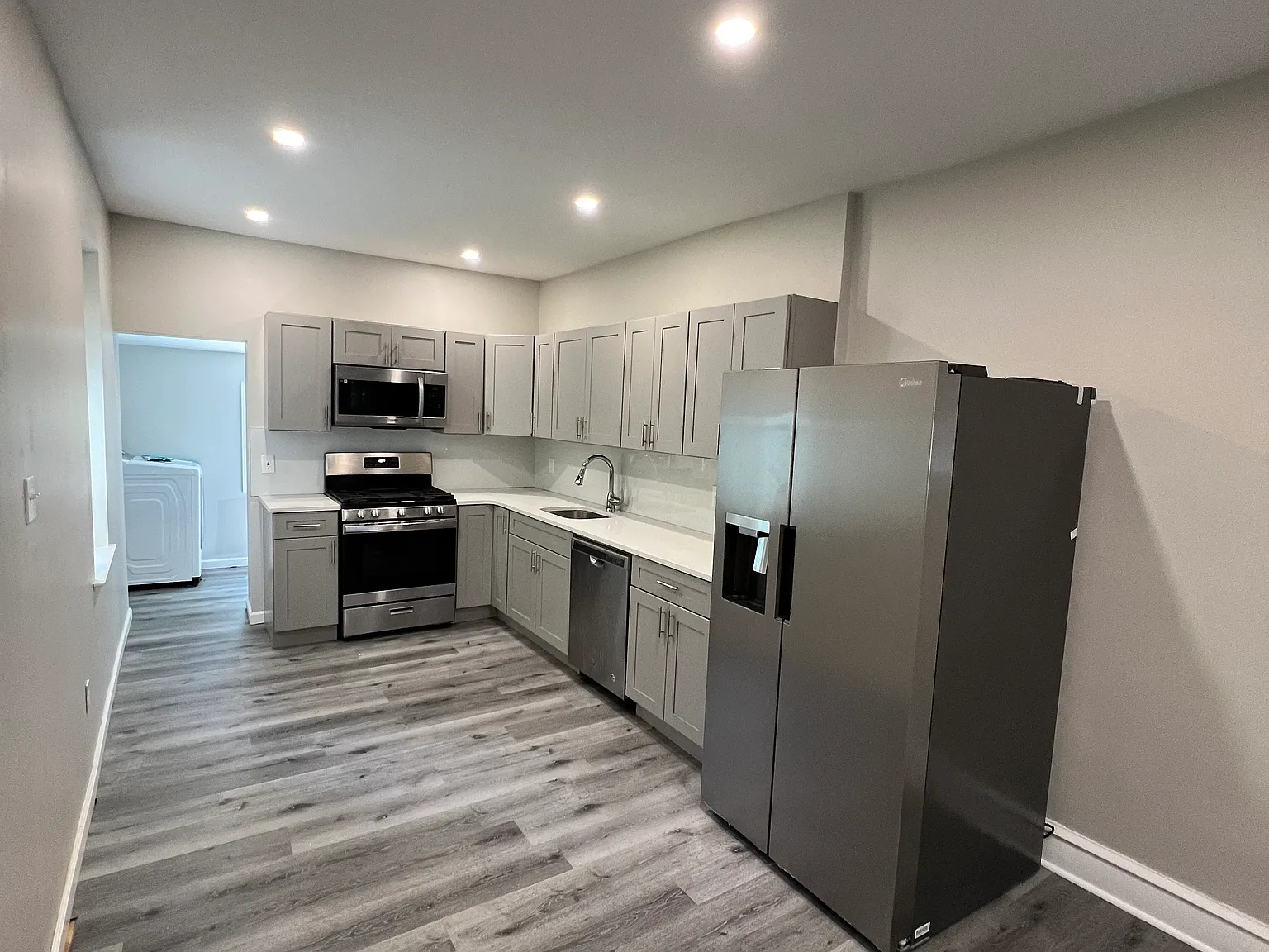 6528 Chester Ave — Photo 4