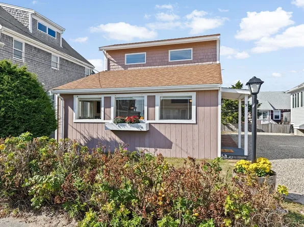 9 Julian St, Marshfield, MA 02050