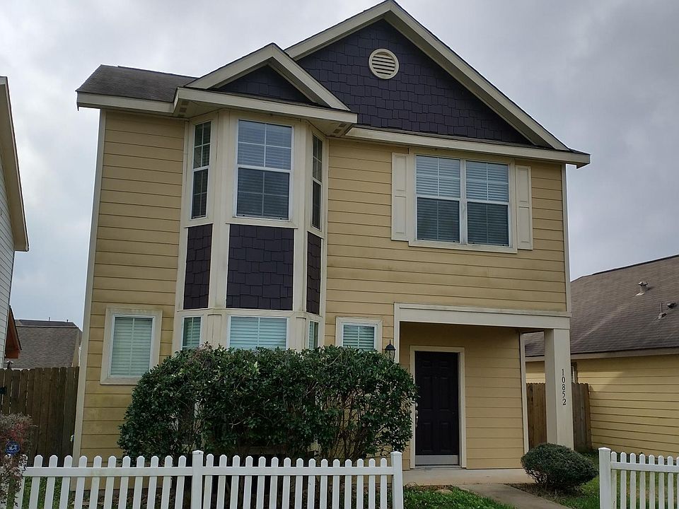 1st image of 10852 S Lake Mist Ln