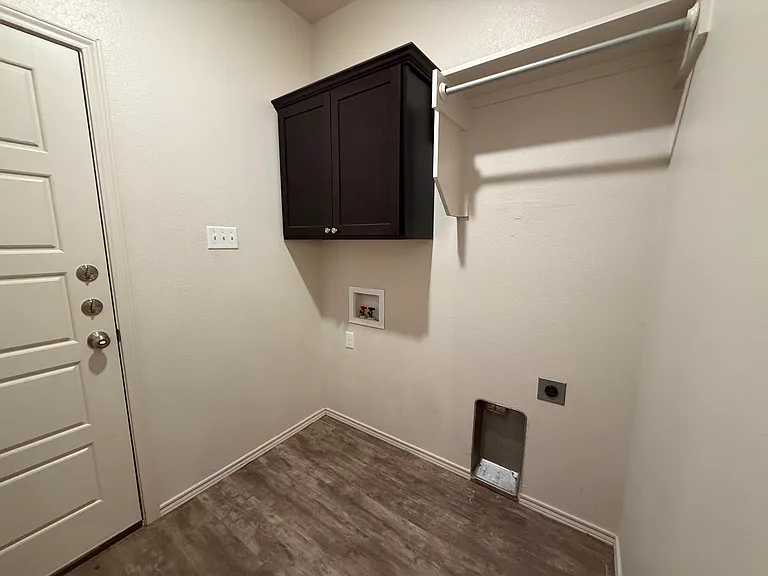 11626 Evanston Ave — Photo 9