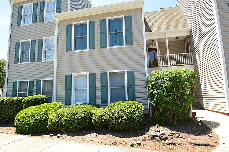 3319 Tarleton W