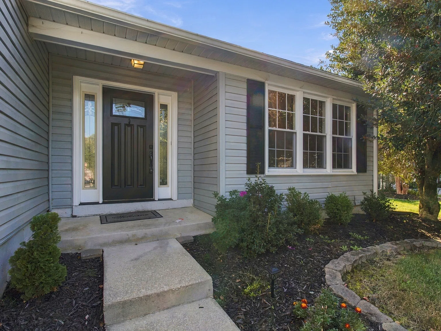 3 bed, 2.5 bath, 2148 sqft, $3,400 — Photo 3