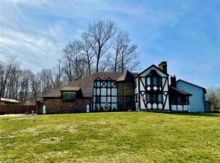 8010 Cliffview Dr, Poland, OH
