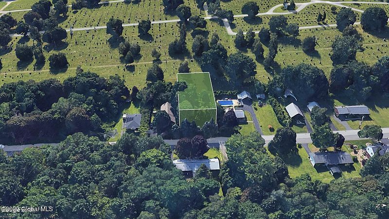 5th image of 127 Euclid Avenue