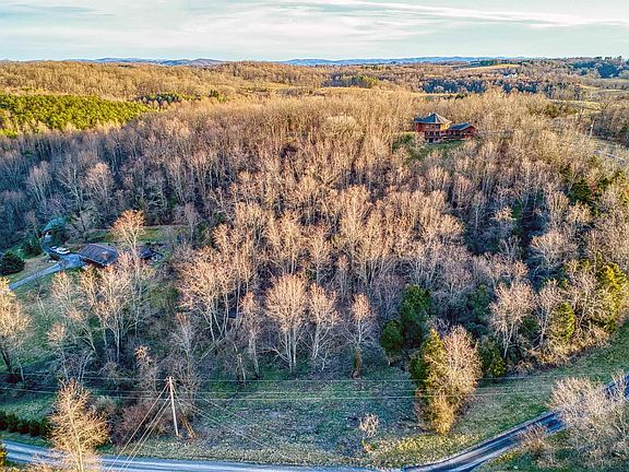 4th image of 7691 Cedar Grove Ln