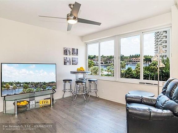 5th image of 3233 NE 34th St APT 507