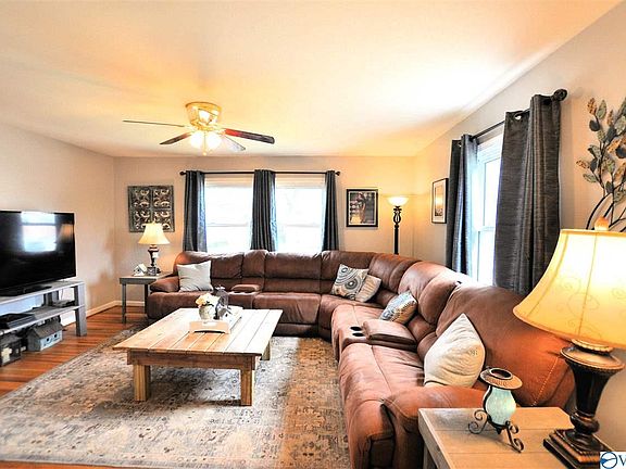 4th image of 6415 Deramus Ave NW
