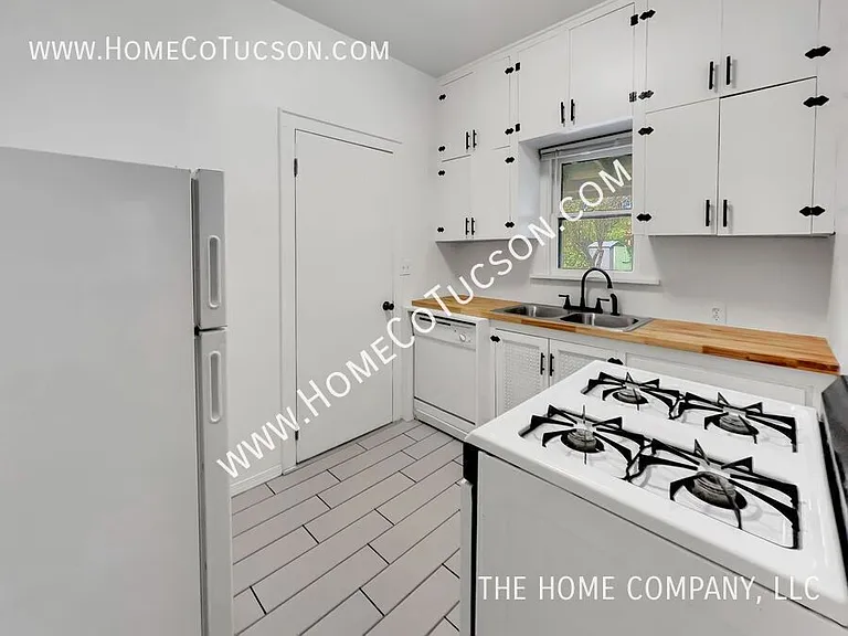 1507 E Blacklidge Dr — Photo 5