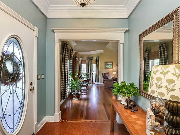 4th image of 3609 Oak Park Dr
