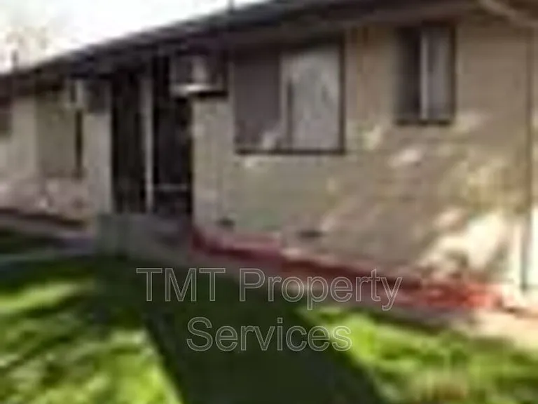 2619 W Acacia St #2 — Photo 10