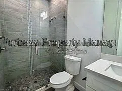 3 bed, 2.0 bath, 1221 sqft, $1,799 — Photo 2