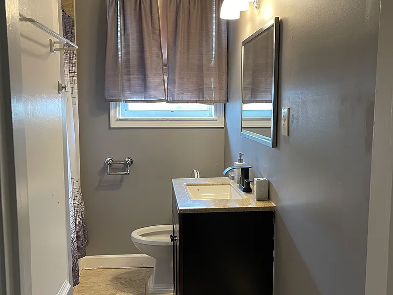 3706 Howard Park Ave — Photo 7