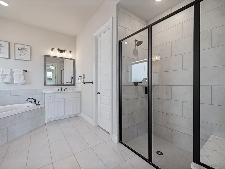 15807 Thorn Apple Rd — Photo 5